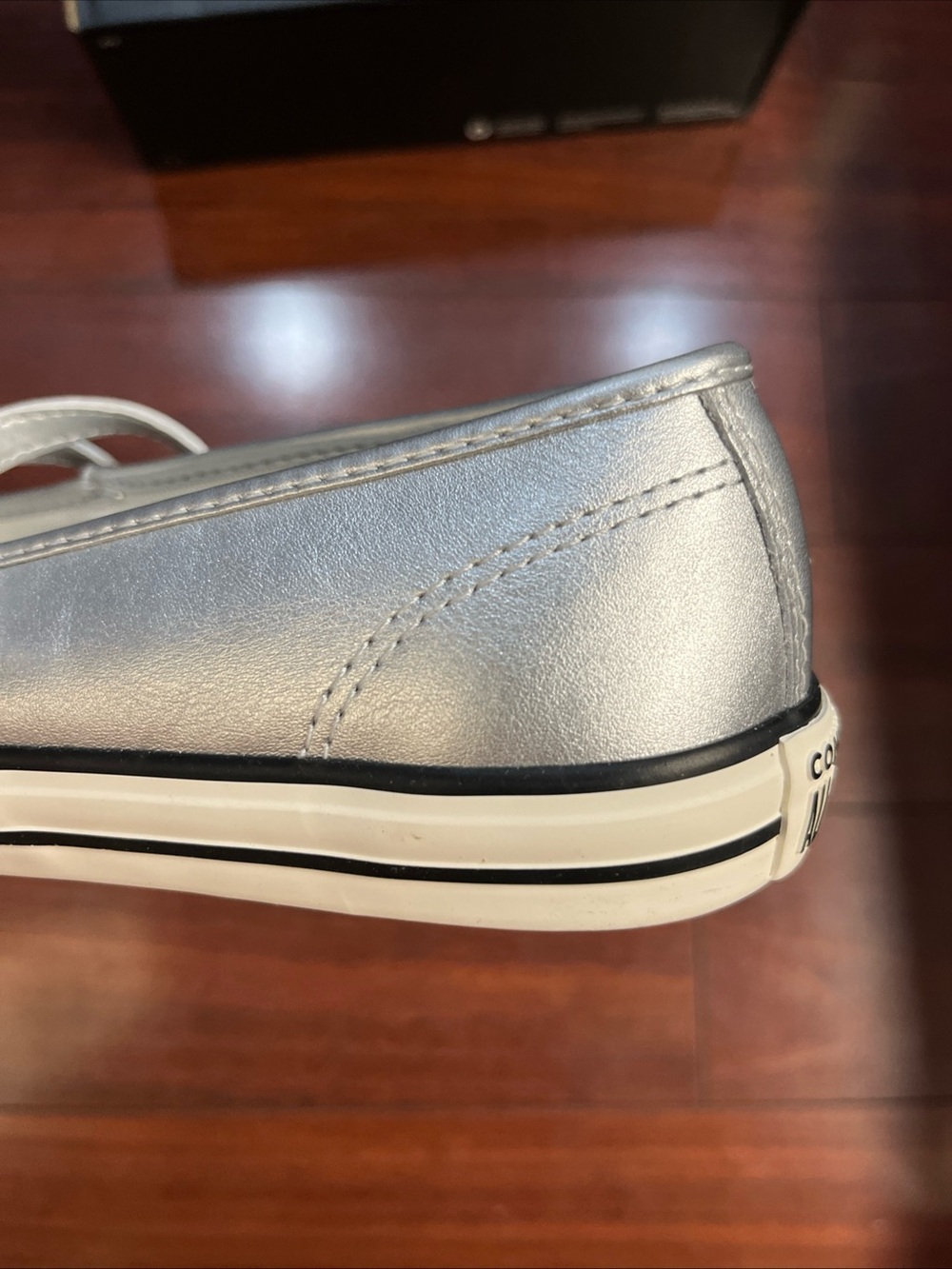 Womens 8 Converse Dainty Mary Jane OX Slip On Silver Leather A12201C HALF BOX - Picture 9 of 16